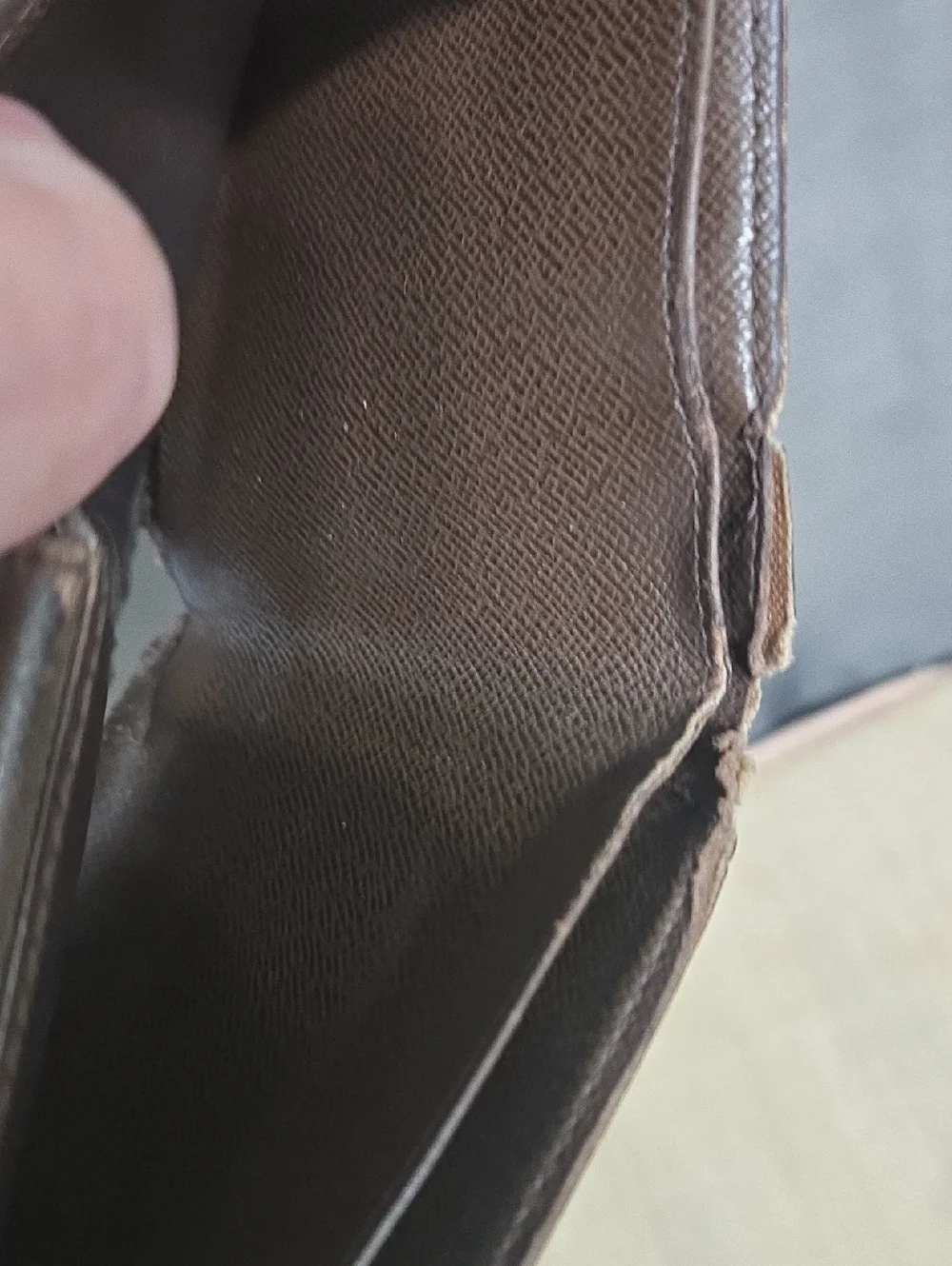 Louis Vuitton Brown Damier Canvas Men's Bifold Wallet